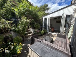 Photo 30- click for photo gallery